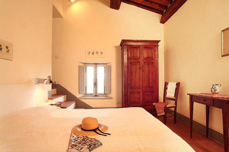 Agriturismo Podere La Casa Montalcino Bagian luar foto